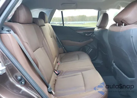 2021 Subaru Outback Touring z USA, uszkodzony, nr VIN 4S4BTGPDXM3208291